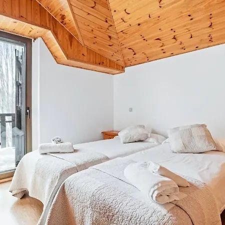 Fantastico Adosado Holiday home Sallent De Gallego